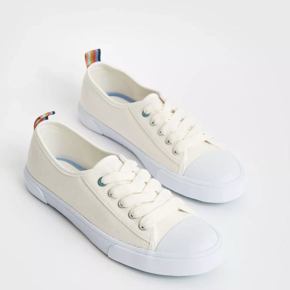 White Stuff Piper canvas plimsoll trainers